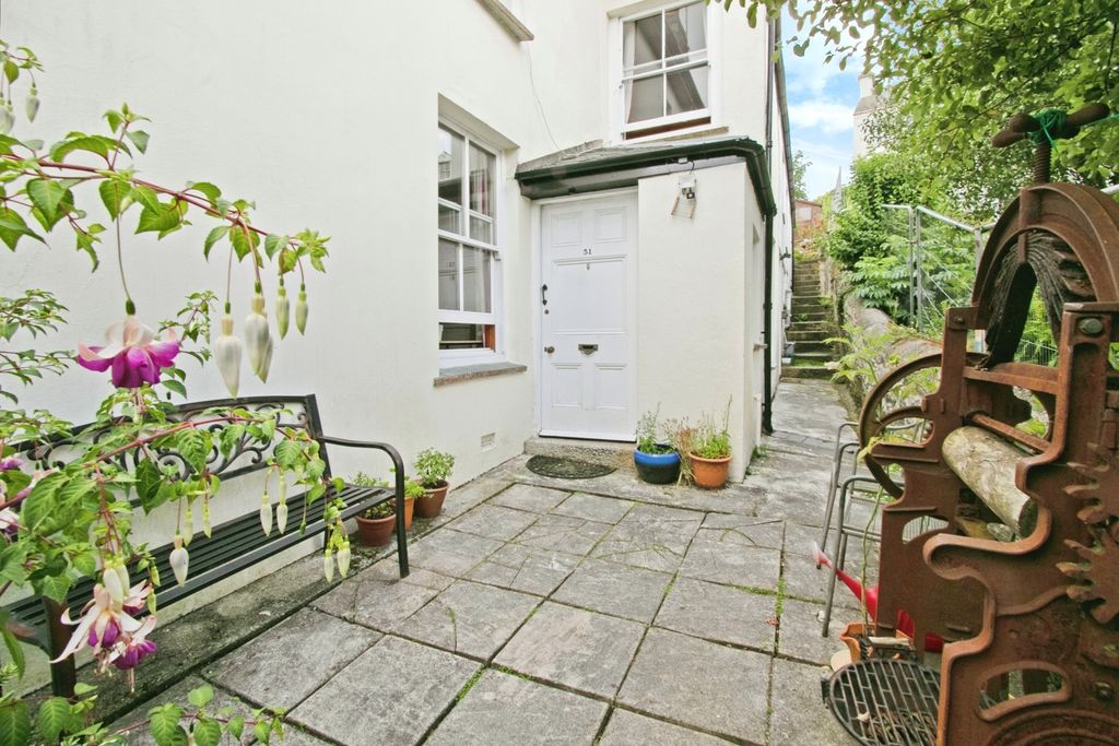 Property photo 1 of 17 Photo