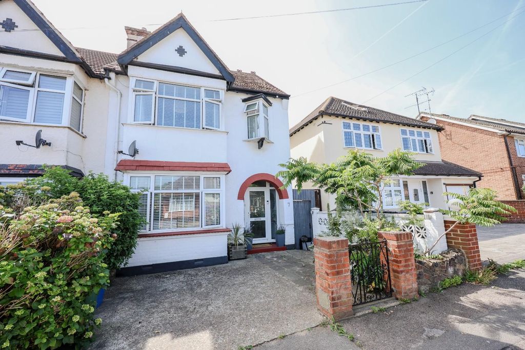 Property photo 1 of 26