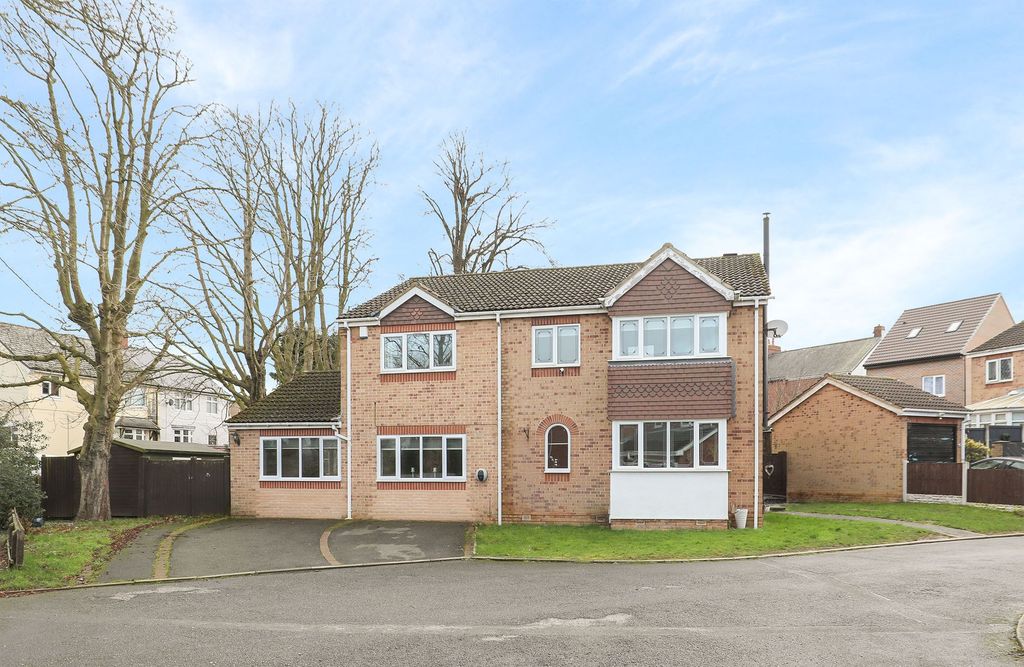 Property photo 1 of 30