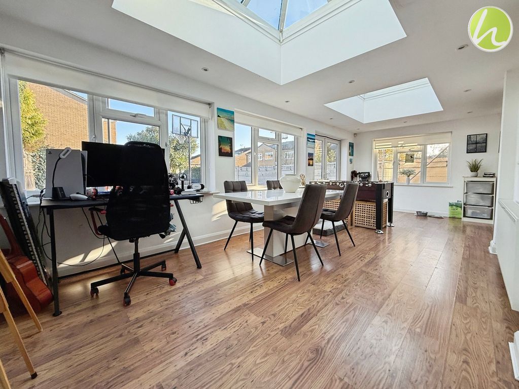 Property photo 3 of 24