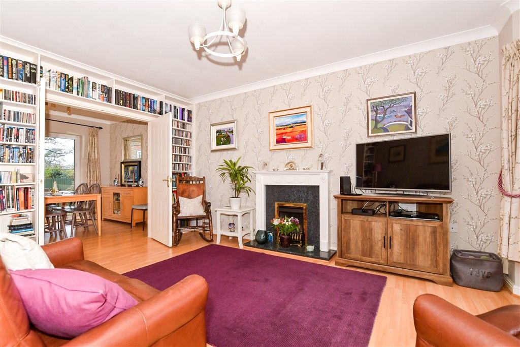 Property photo 1 of 22 Lounge