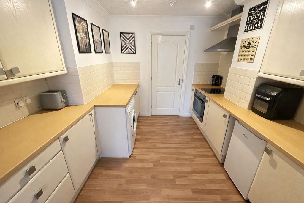 Property photo 3 of 5 5100062