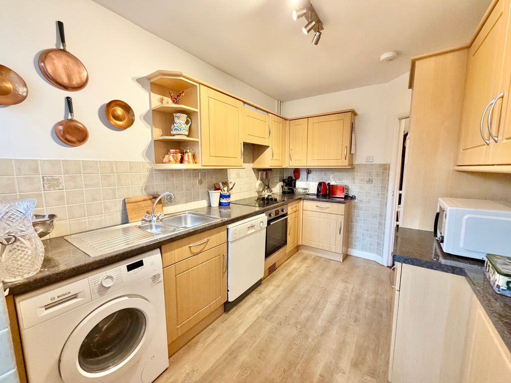 Property photo 2 of 13 Img_3533