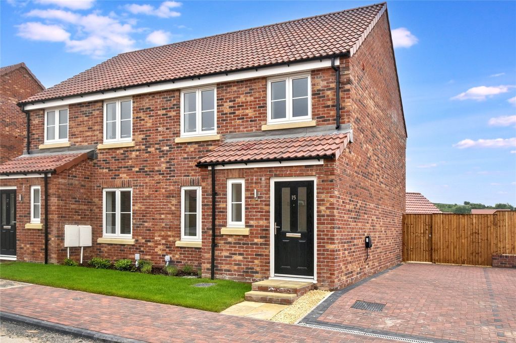 Property photo 1 of 11 Picture No. 17