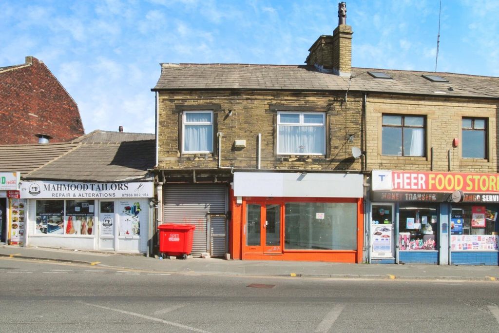 Property photo 2 of 17 Front (Exterior)