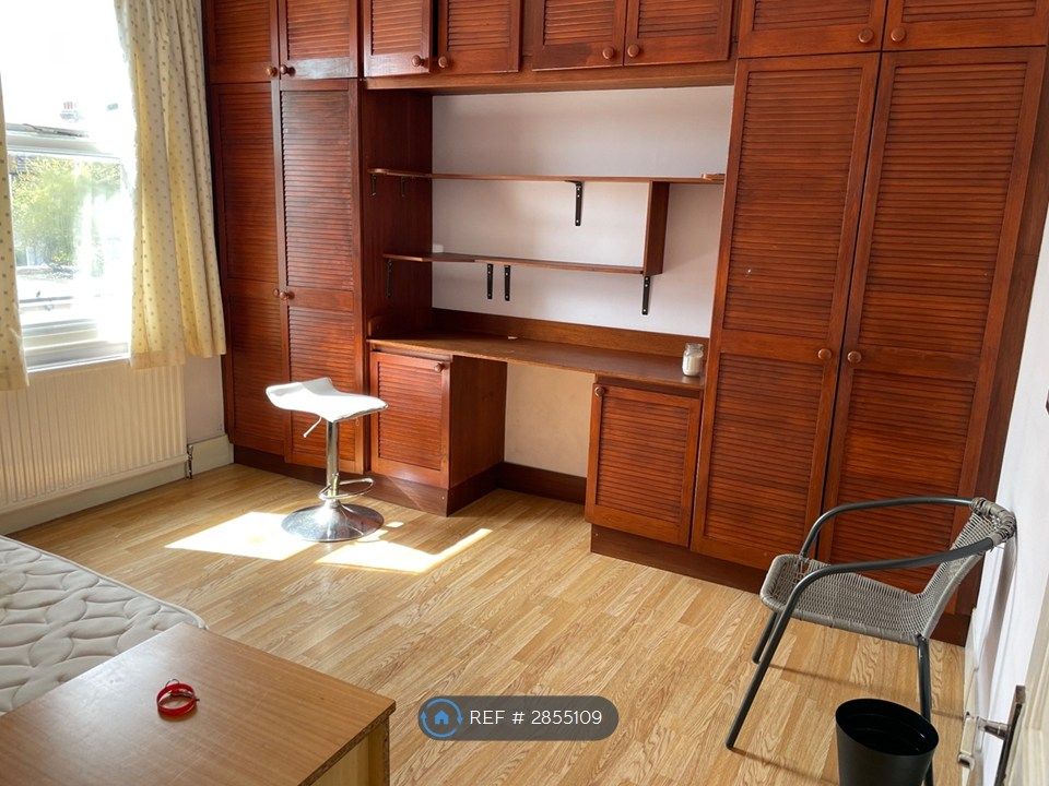 Property photo 1 of 3