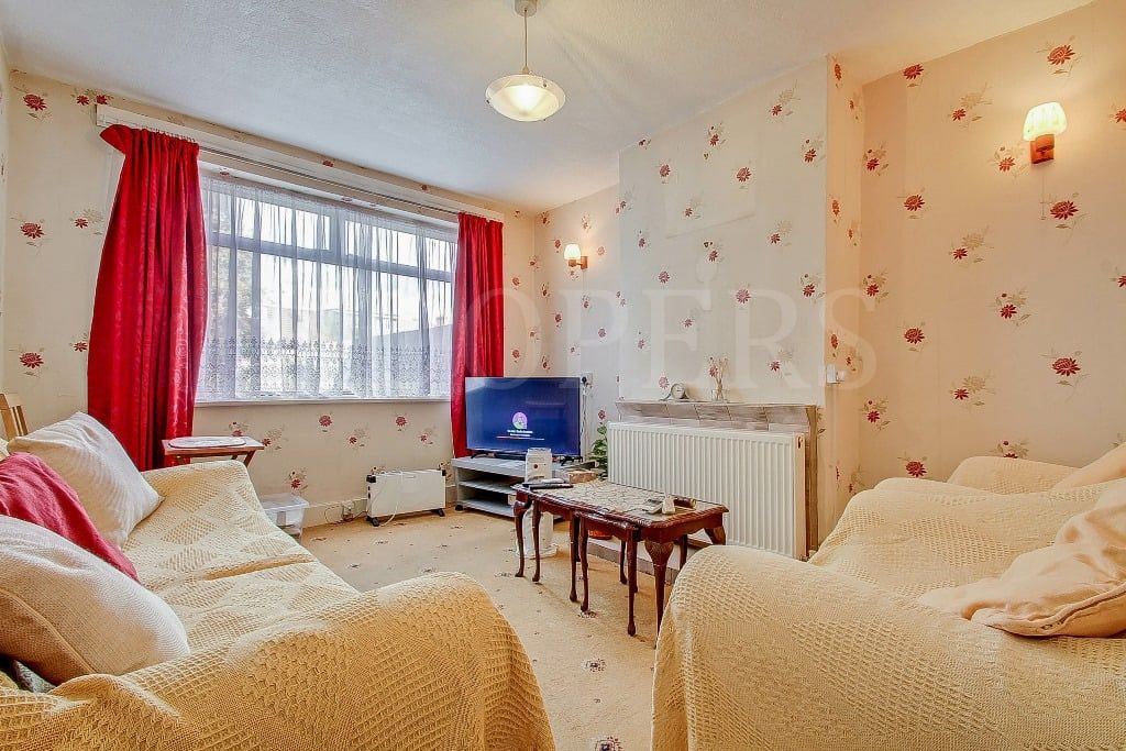 Property photo 3 of 11