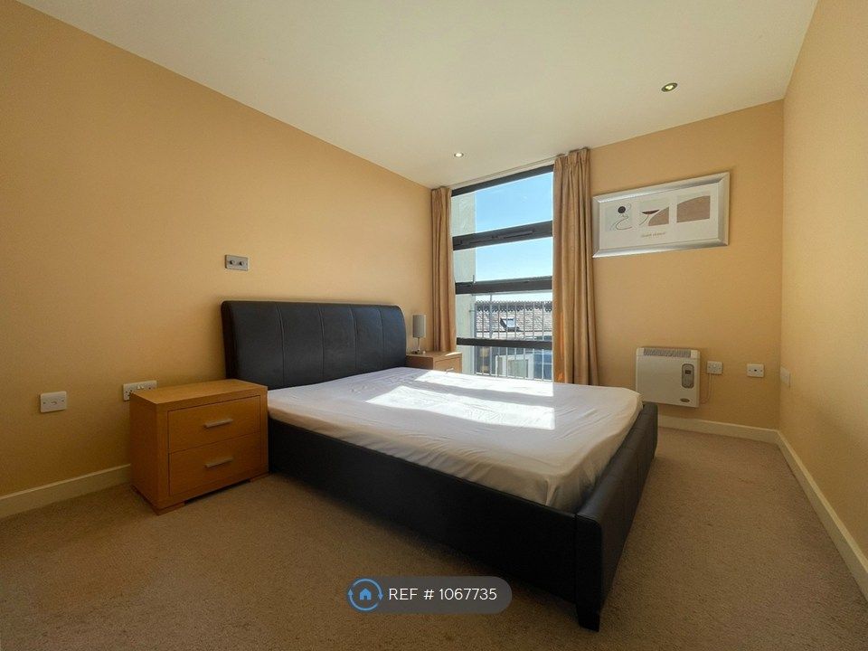 Property photo 3 of 6