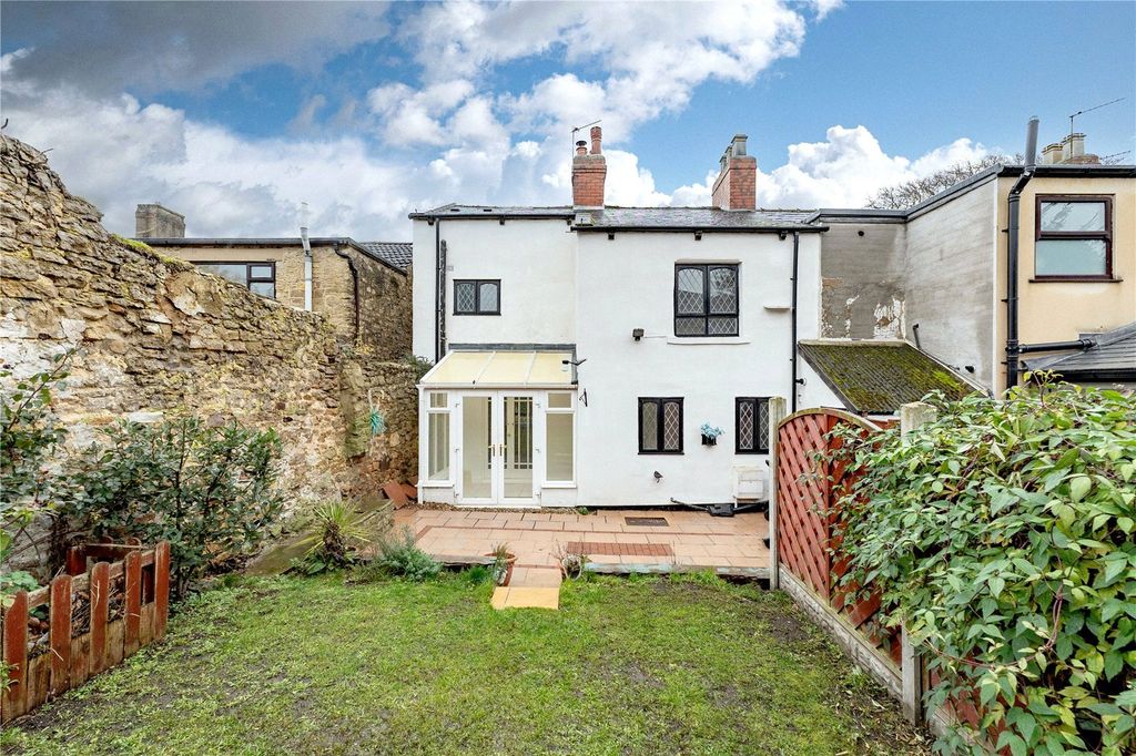 Property photo 3 of 13 Picture No. 12
