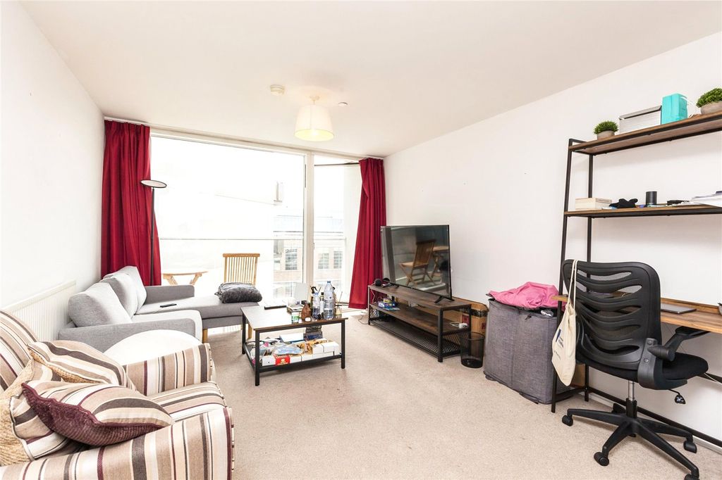Property photo 2 of 15 Photography