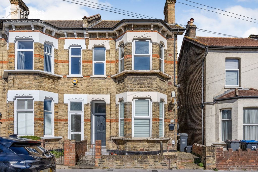 Property photo 1 of 21 Front View