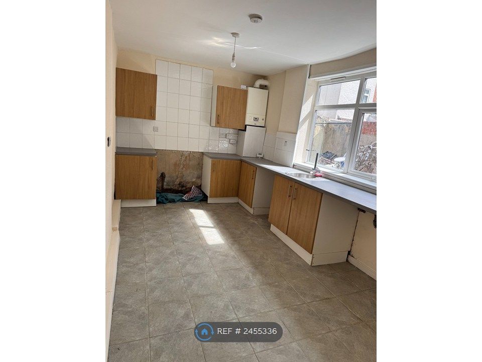 Property photo 1 of 3
