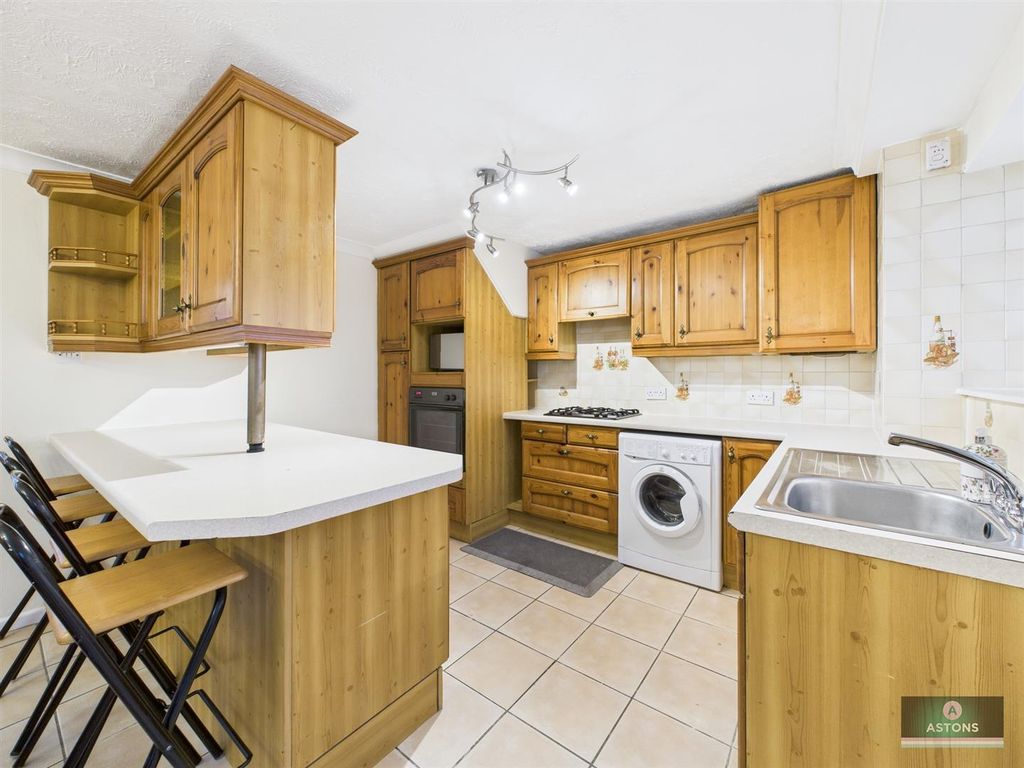 Property photo 2 of 17 Cam04622G0-Pr0158-Still006.Jpg