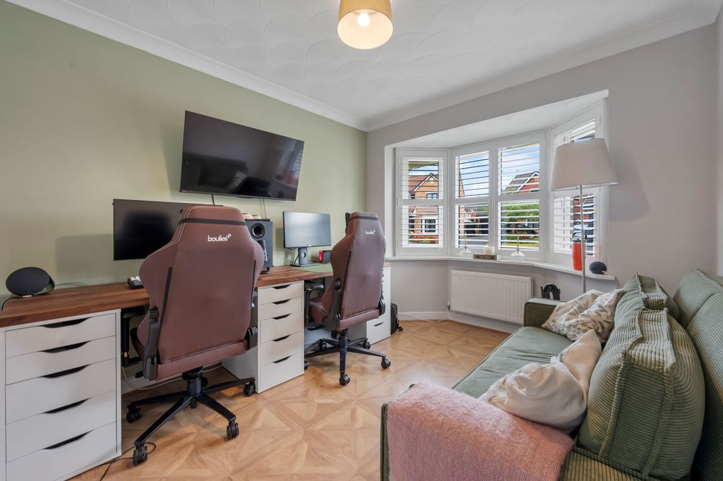 Property photo 3 of 41