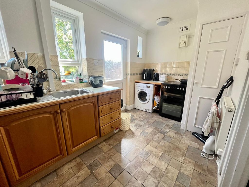 Property photo 3 of 13 Image