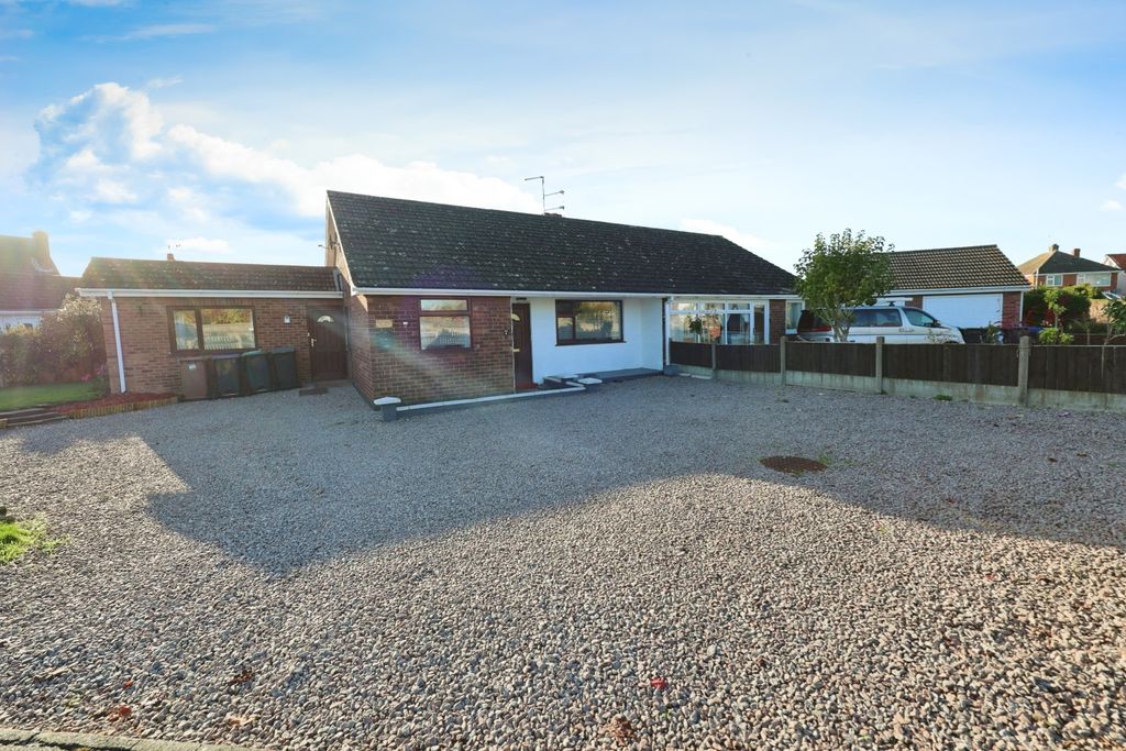 Property photo 1 of 27 4203361