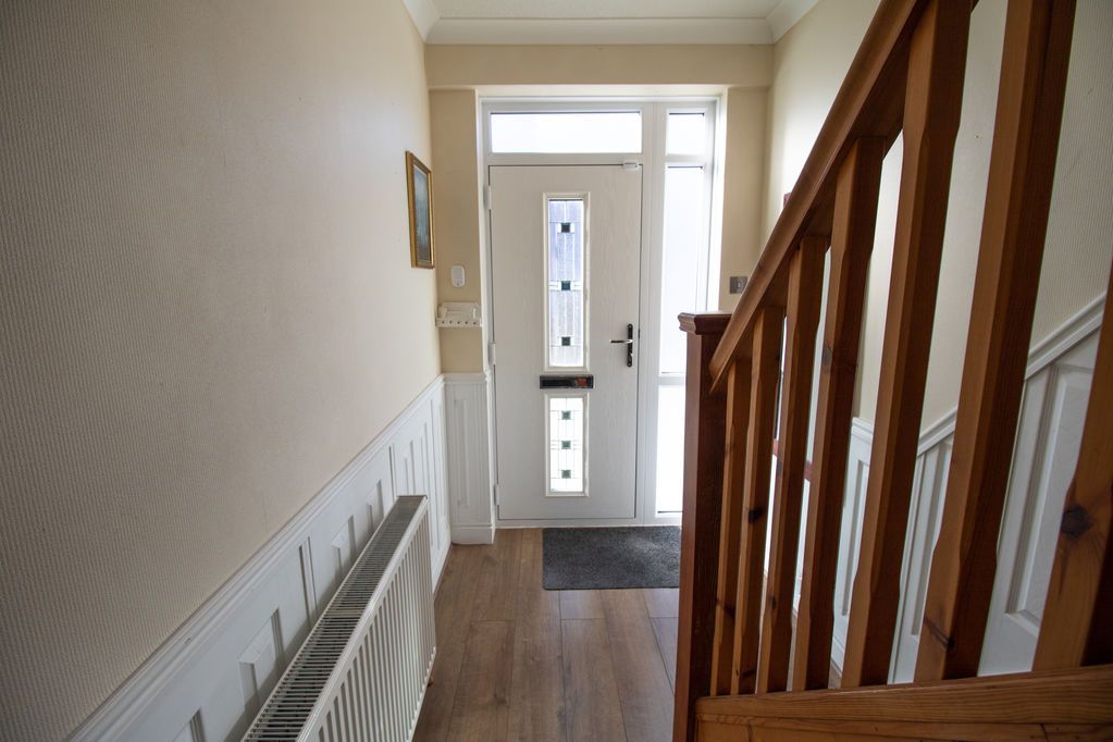 Property photo 2 of 22 Entrance Hallway