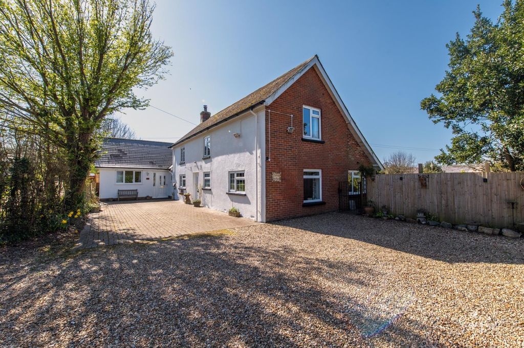 Property photo 1 of 82 Welcome To Pound Farmhouse