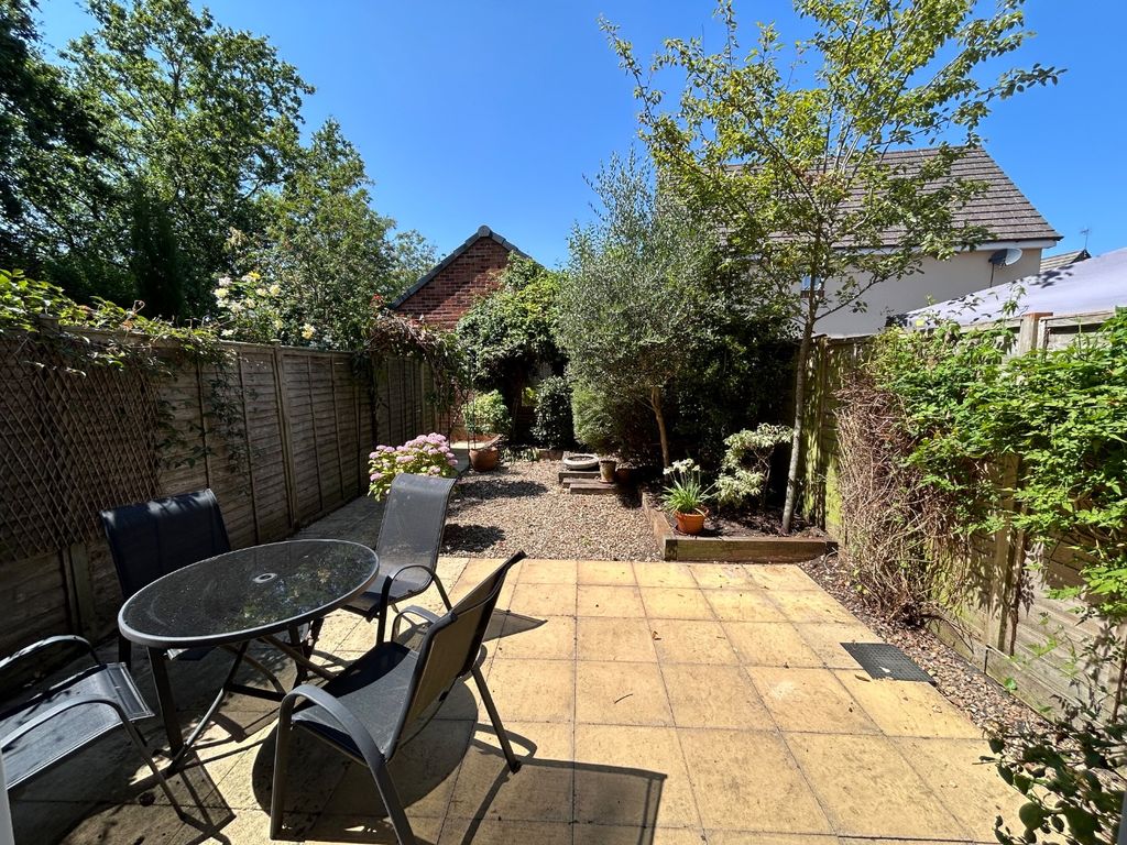 Property photo 2 of 35 3846495