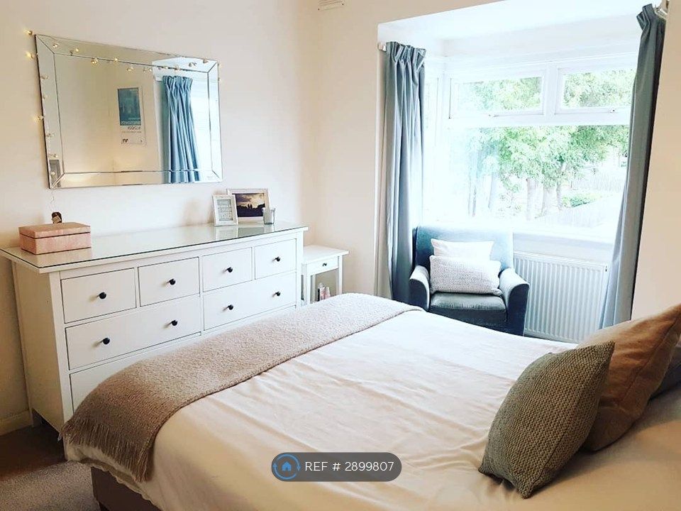 Property photo 2 of 9 Double Bedroom