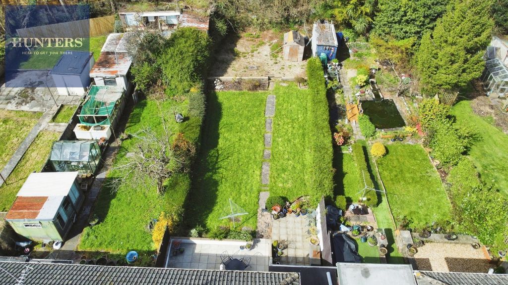 Property photo 3 of 18 Pbox-Img.Jpg