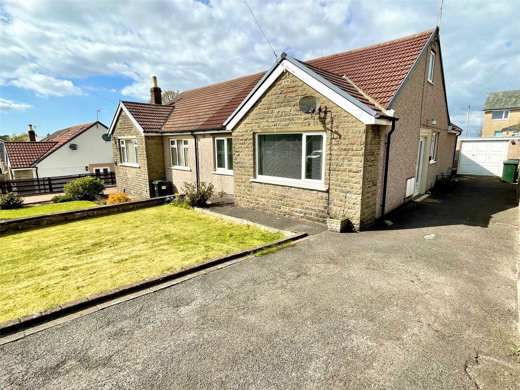 Property photo 1 of 16 External