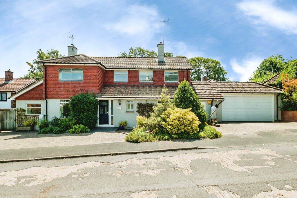 Property photo 1 of 36