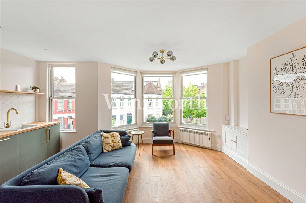 Property photo 2 of 9 Picture No. 08