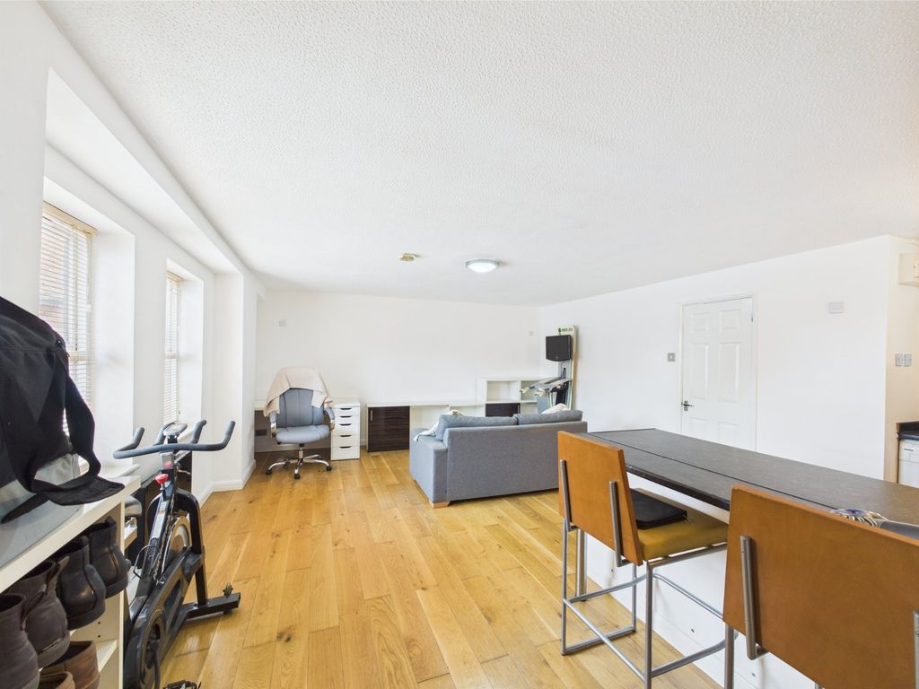Property photo 1 of 10 Picture No. 03