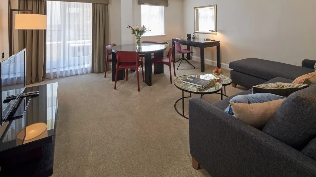 Property photo 3 of 8