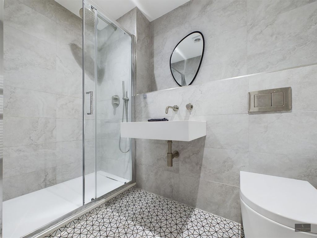 Property photo 3 of 14 Cam02887G0-Pr0120-Still002.Jpg