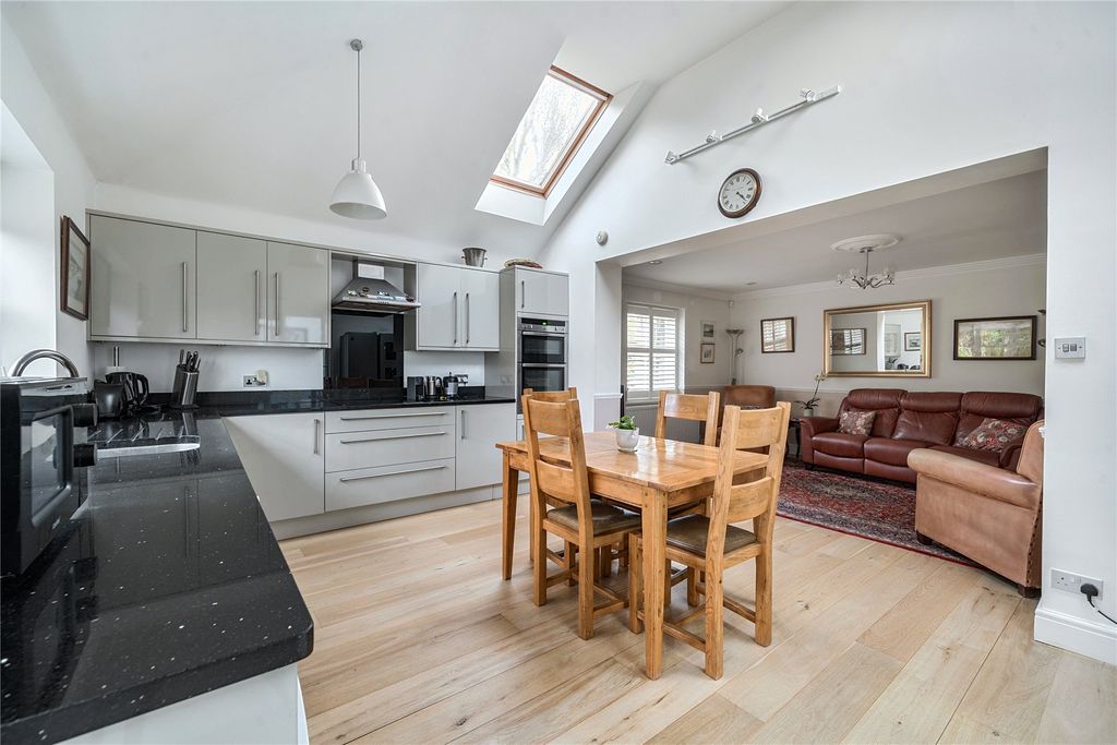 Property photo 3 of 18 Picture No. 03