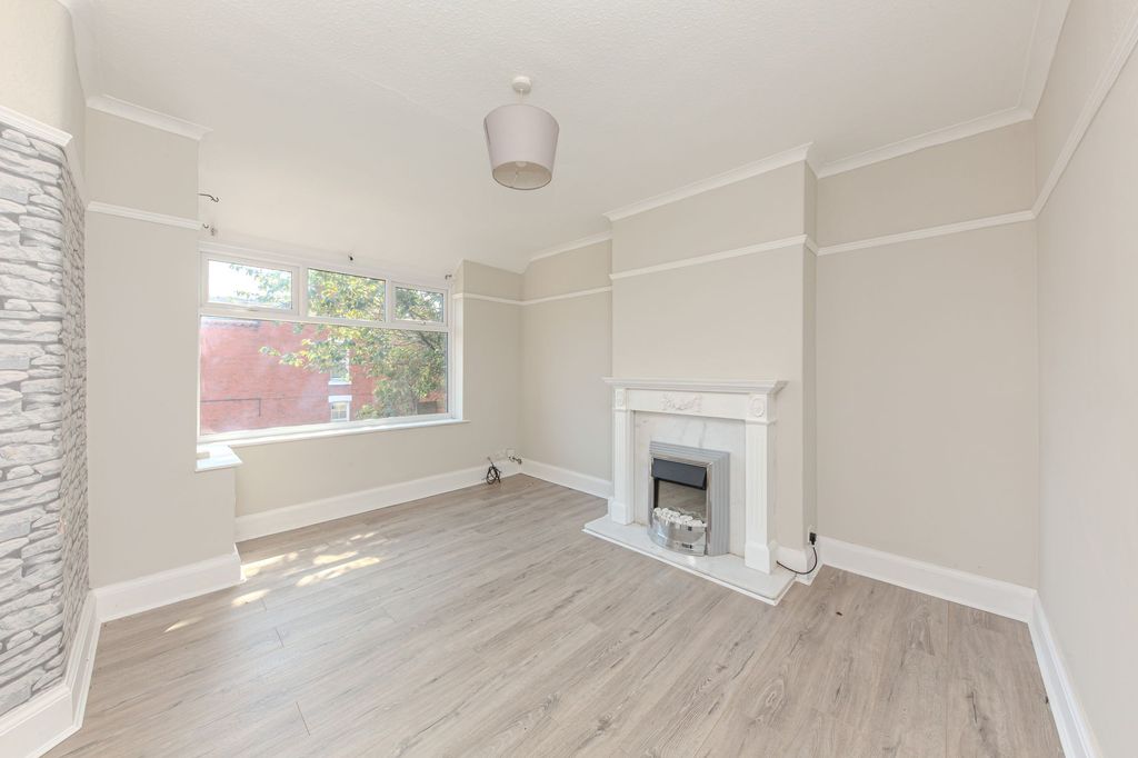Property photo 2 of 29