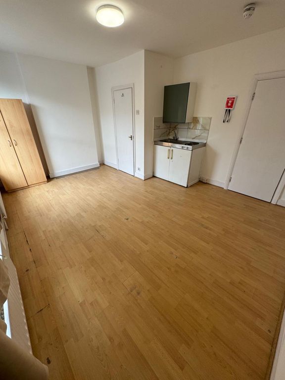 Property photo 2 of 5