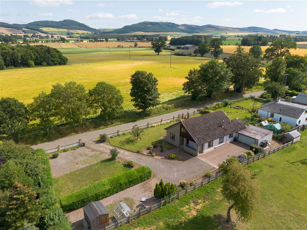 Property photo 2 of 21 Dji_0559-Hdr.Jpg