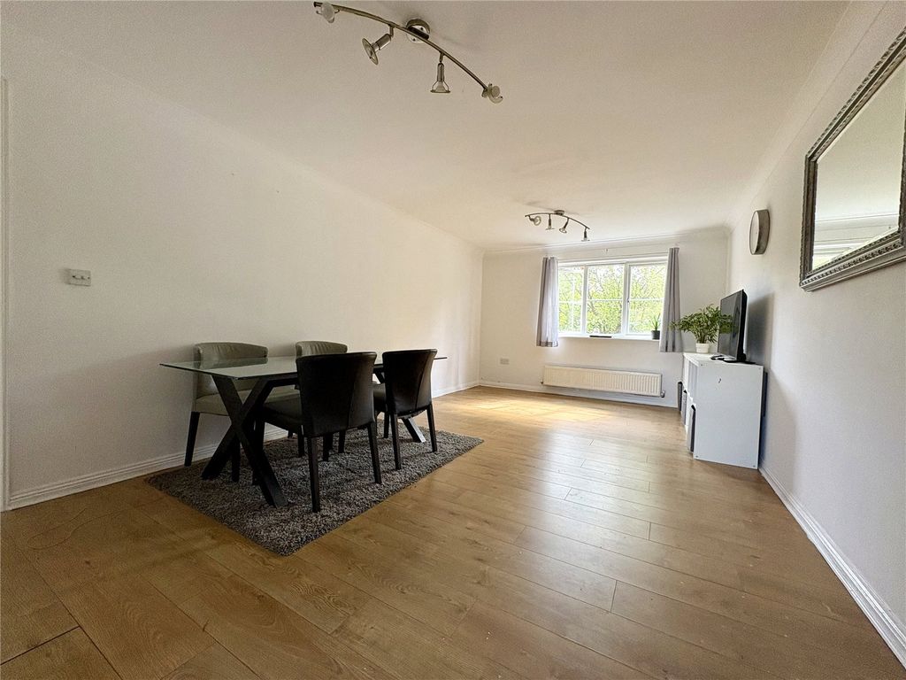Property photo 3 of 10 Picture No. 03