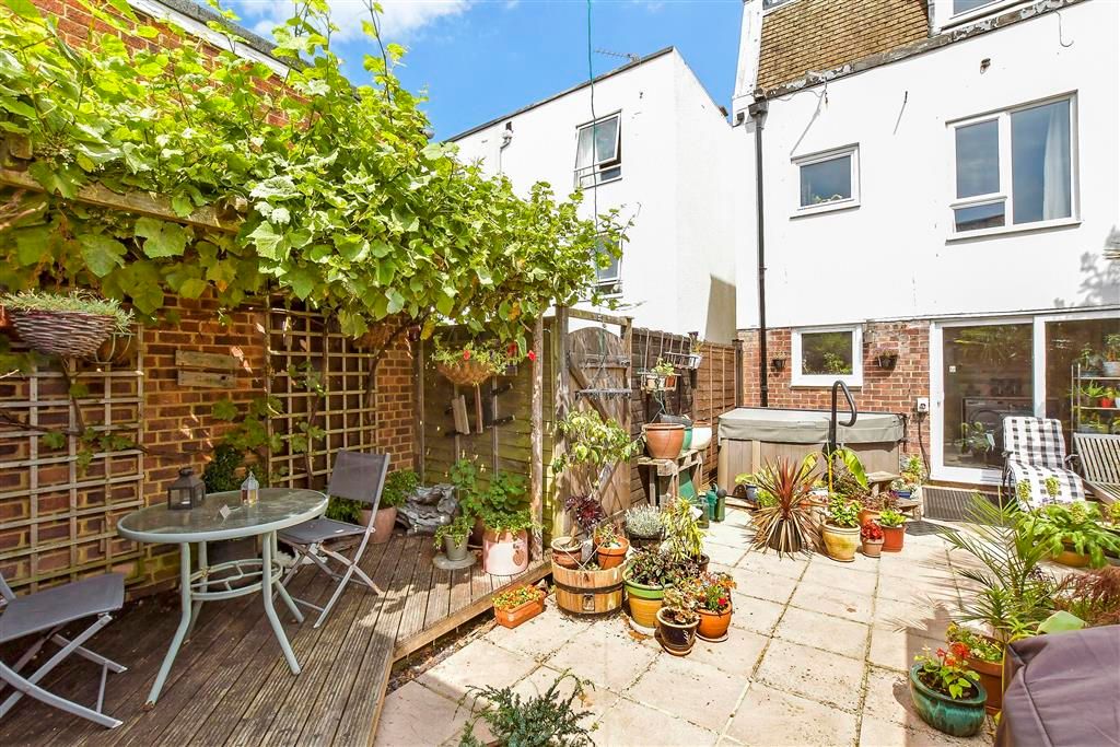 Property photo 1 of 12 Rear Garden
