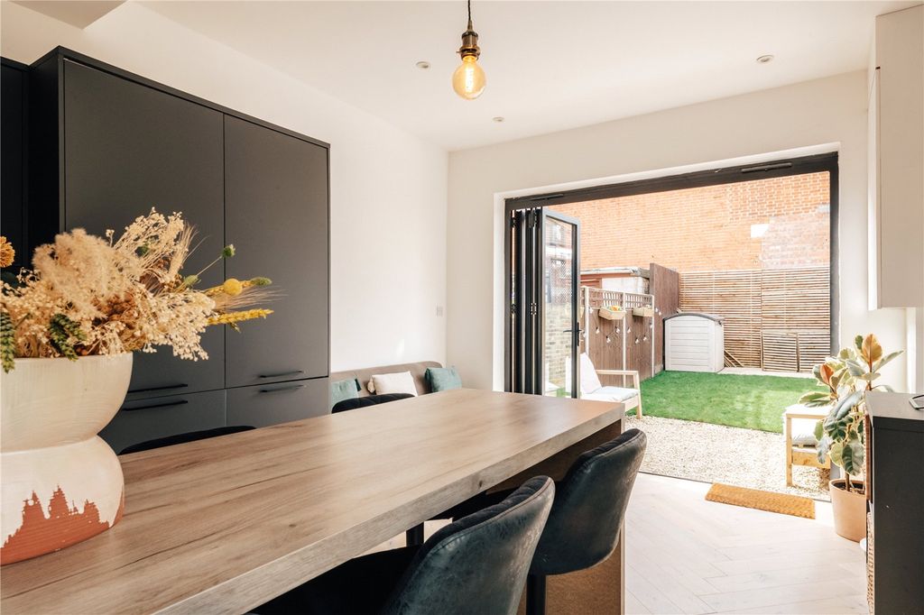 Property photo 3 of 15 Picture No. 28