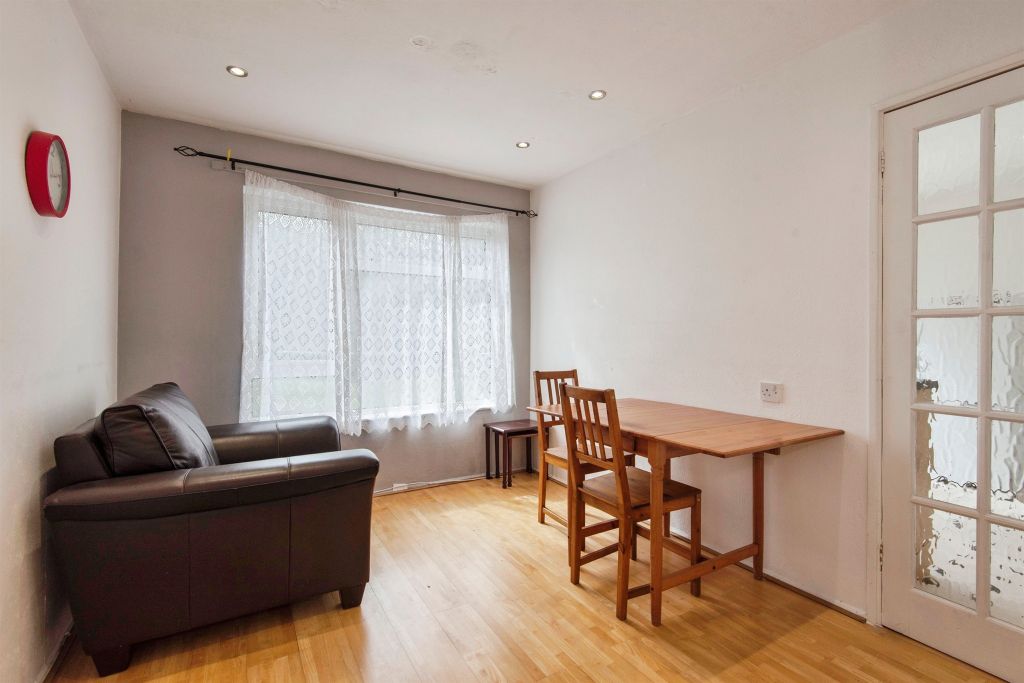 Property photo 3 of 14