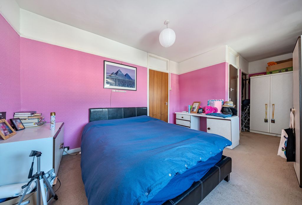 Property photo 2 of 13 1438358-9-69d62F2...