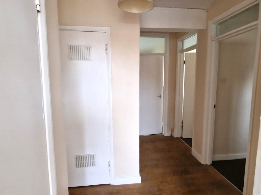 Property photo 2 of 7 Gallery