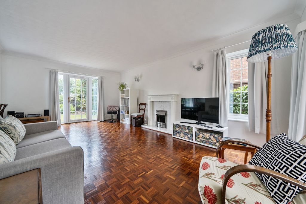 Property photo 2 of 13