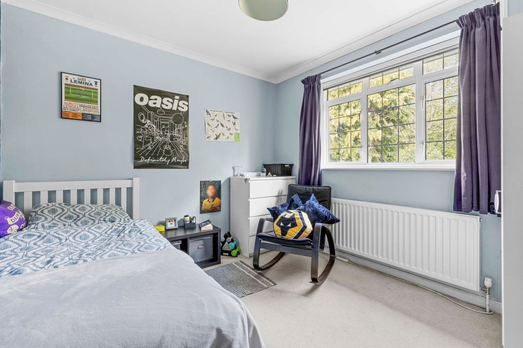 Additional image 16 of 4 bed detached house for saleAmersham Hill Drive, High Wycombe HP13