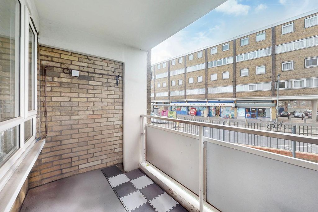 Property photo 2 of 10