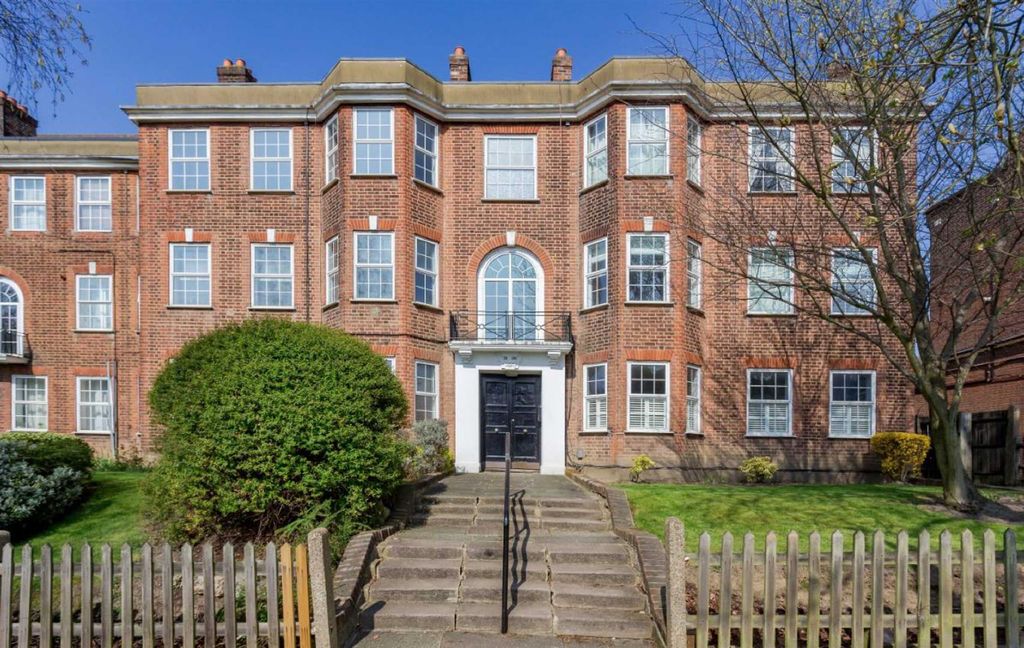 Property photo 3 of 11 Property Photo