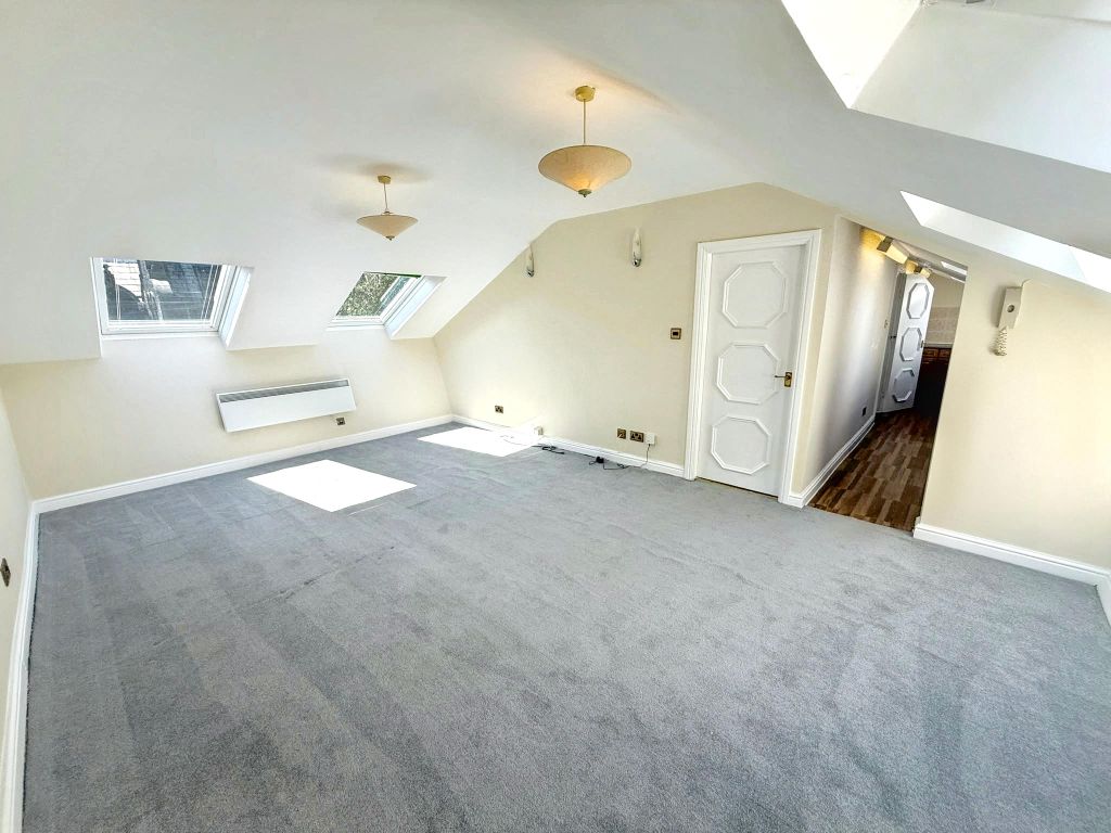 Property photo 3 of 13 23407E47B3d34Cb29Fc41F18Bb1E29B2