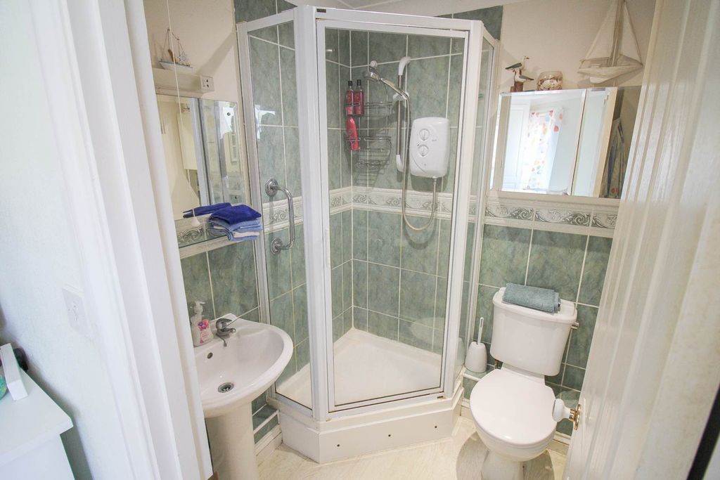 Additional image 19 of 3 bed flat for saleRoyal Sands, Beach Road, Weston-Super-Mare BS23