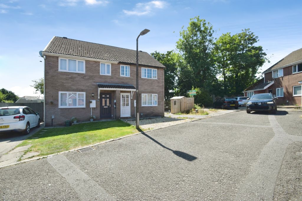 Property photo 2 of 16