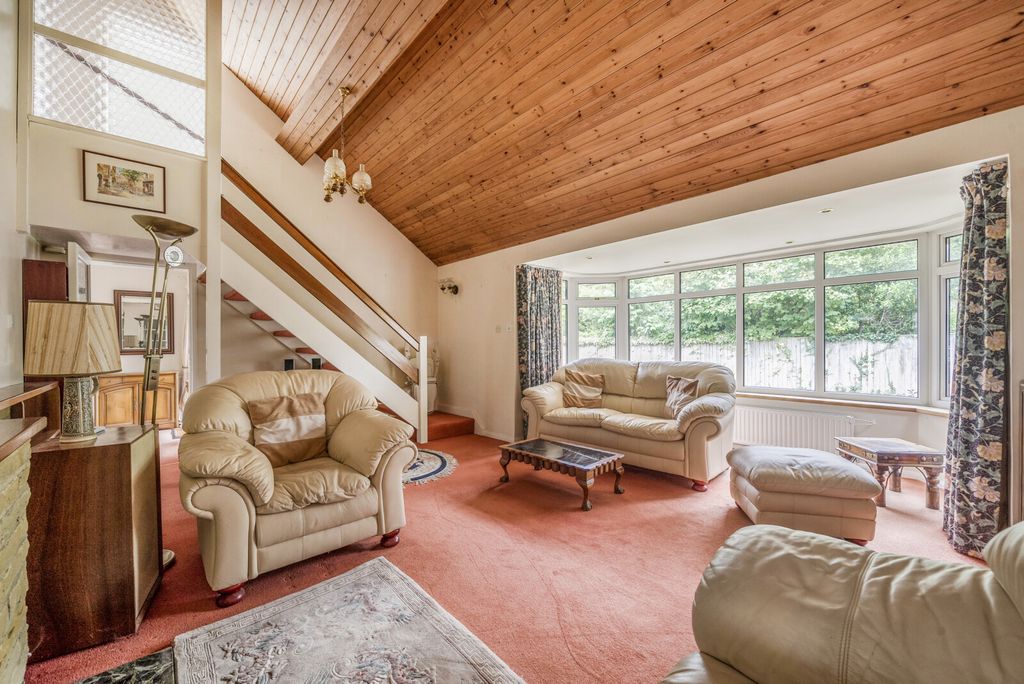 Property photo 2 of 31 1347632-14-68B703...