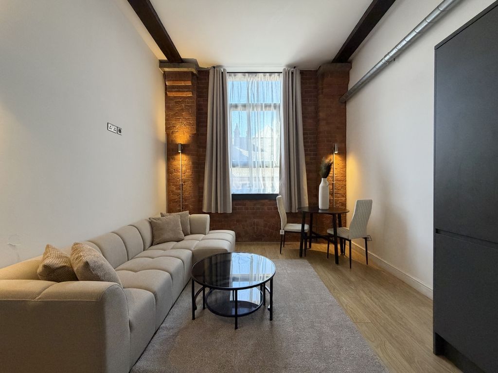Property photo 1 of 17 Img_0946